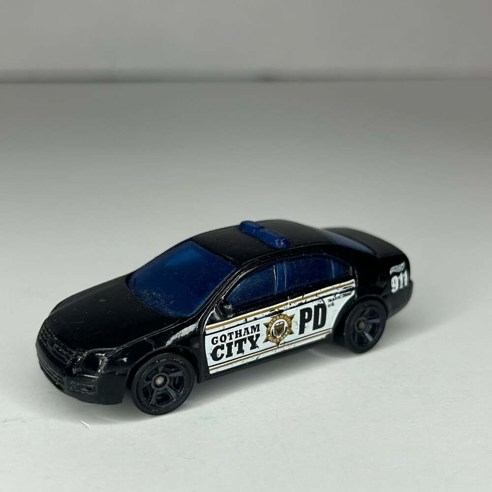 Hot Wheels Gotham City PD Ford Fusion Police Car
